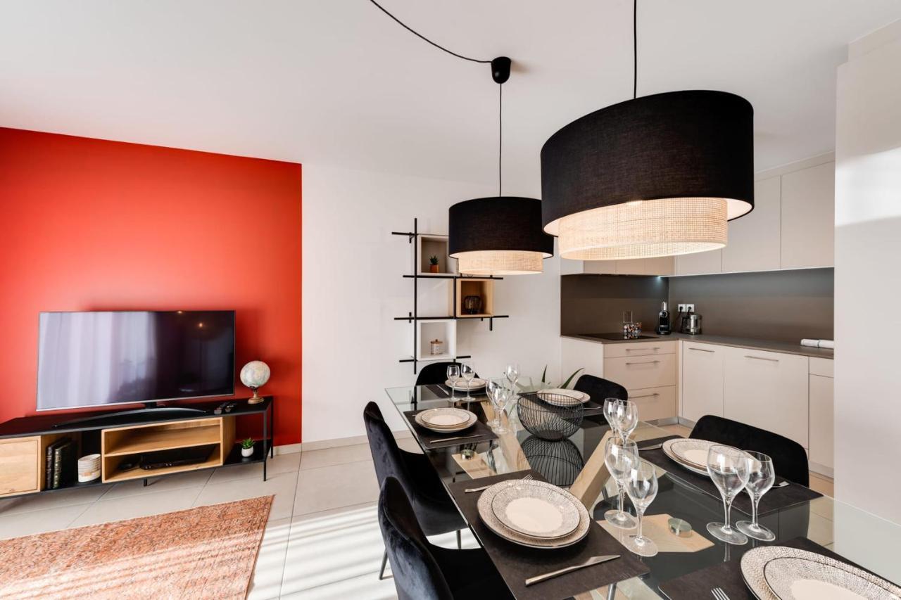 Le Reposoir - New 2 Bedroom Apartment With Terrace & Garage Annecy Exterior photo