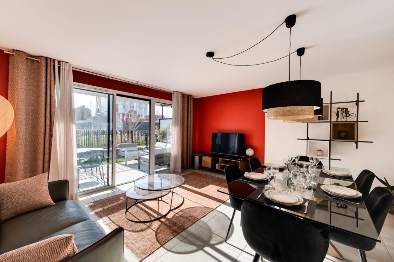 Le Reposoir - New 2 Bedroom Apartment With Terrace & Garage Annecy Exterior photo